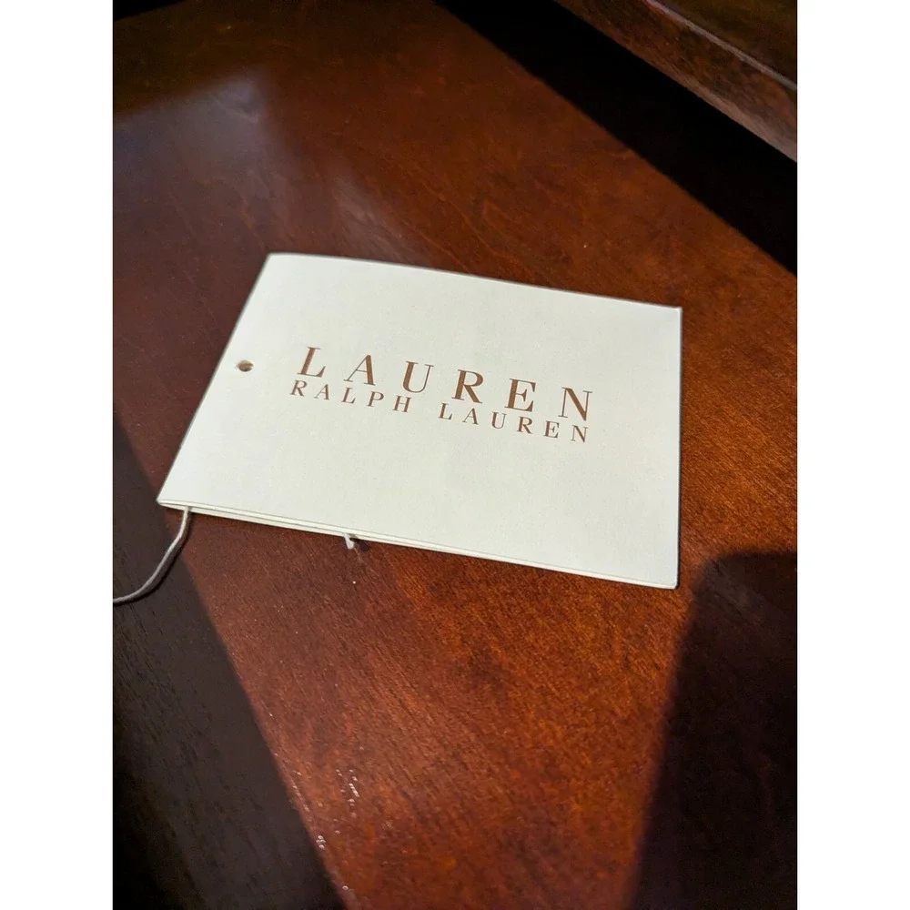Ralph Lauren excellent signs